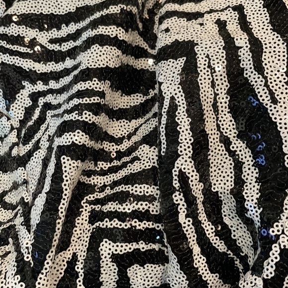 LPA Pinched Wrap Sequins Mini Dress in Zebra Black‎ White Sz XS - Picture 4 of 9